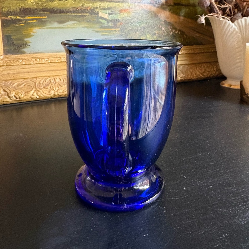 VTG Anchor Hocking Cobalt Blue Glass Pedestal 15oz Coffee Mug w/ Handle 5" Tall - Picture 4 of 6